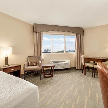 Holiday Inn Lethbridge By Ihg Exterior photo