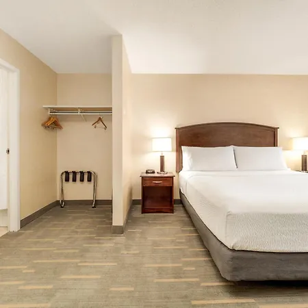 Holiday Inn Lethbridge By Ihg Exterior photo