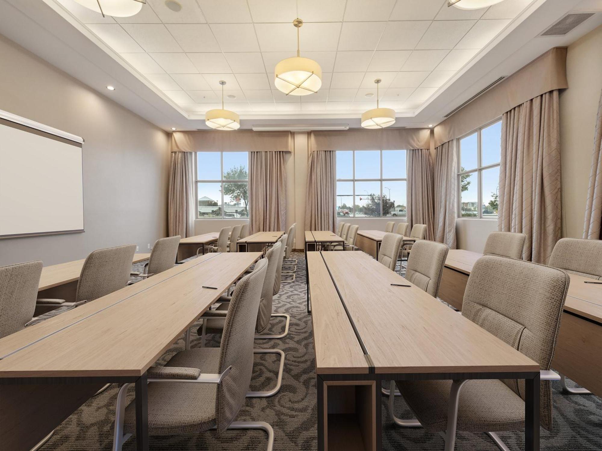 By Ihg Lethbridge