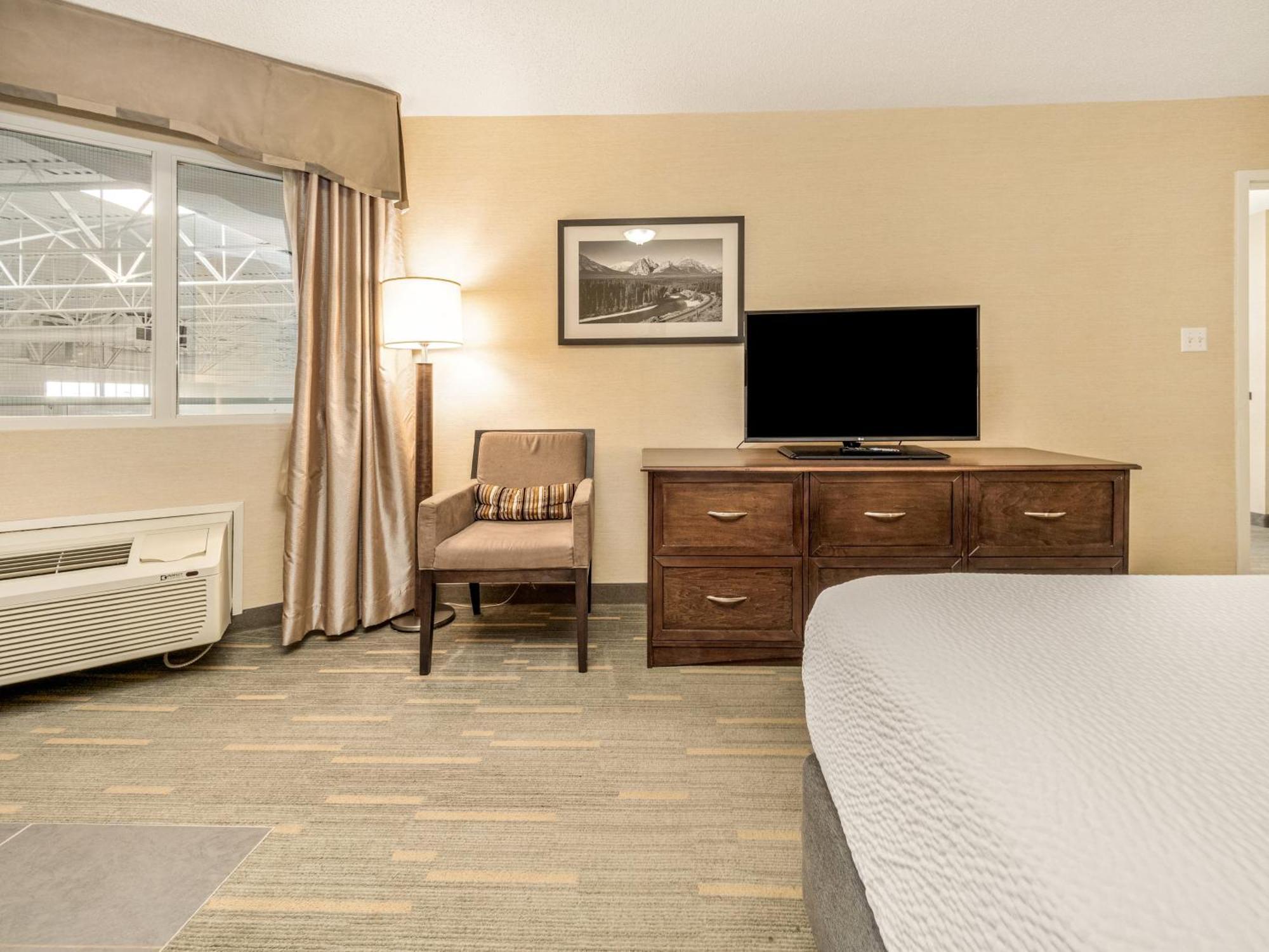 By Ihg Hotel 3*