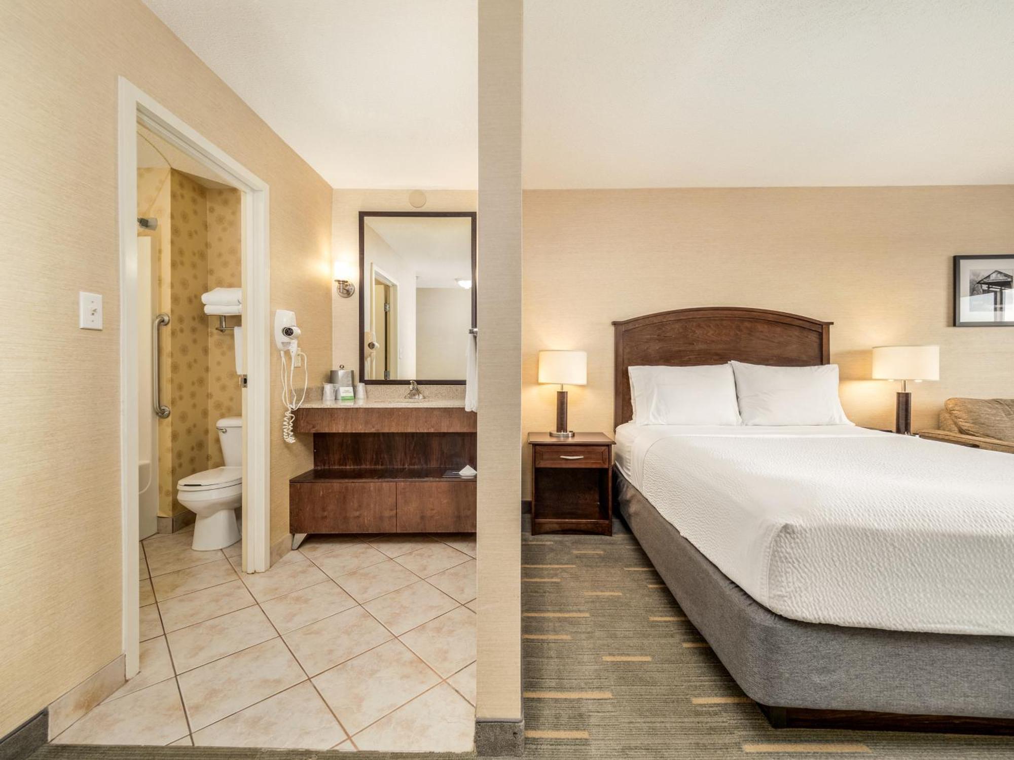 By Ihg Hotel 3*