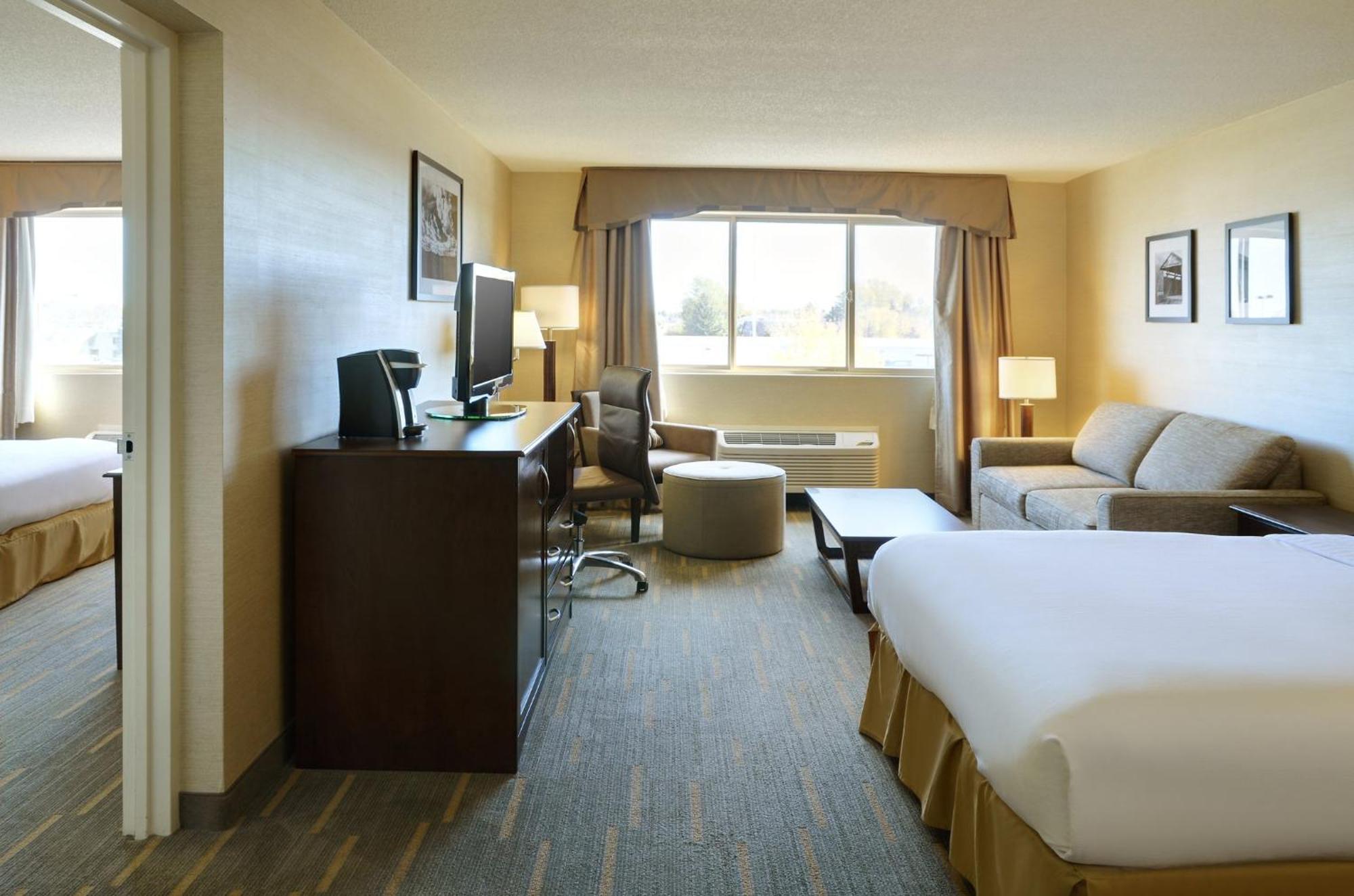 By Ihg Hotel Lethbridge